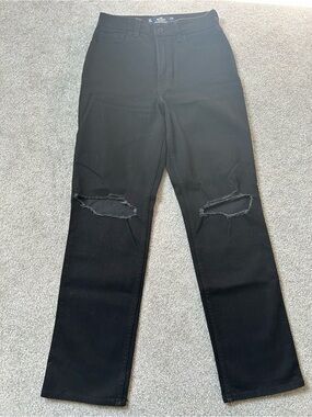 Ladies Hollister Black Straight Jeans with Ripped Knees